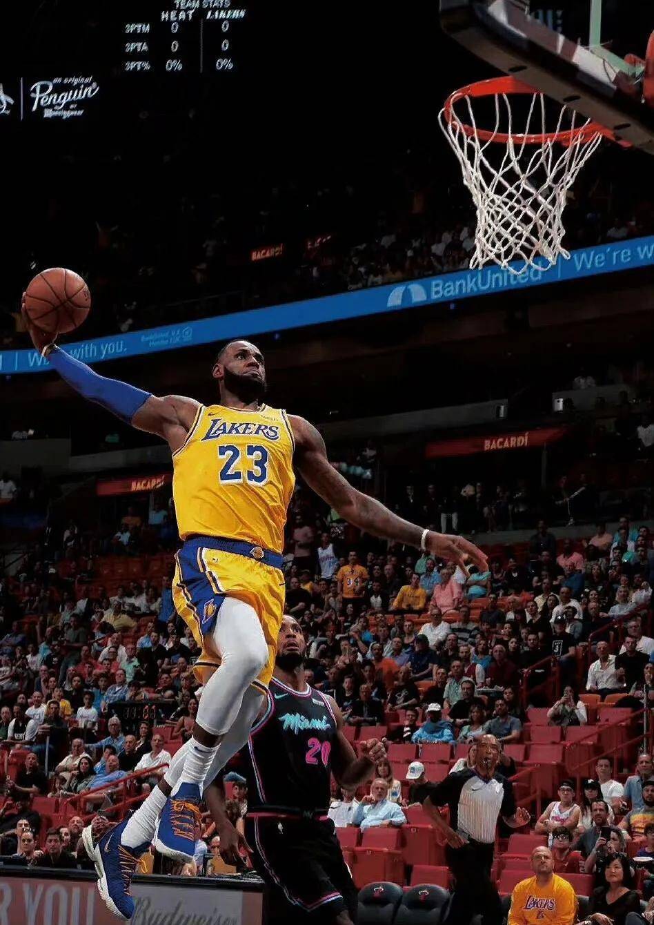 开云官网-史上最经典的“单场得分”：谁的表现无人能敌？的简单介绍