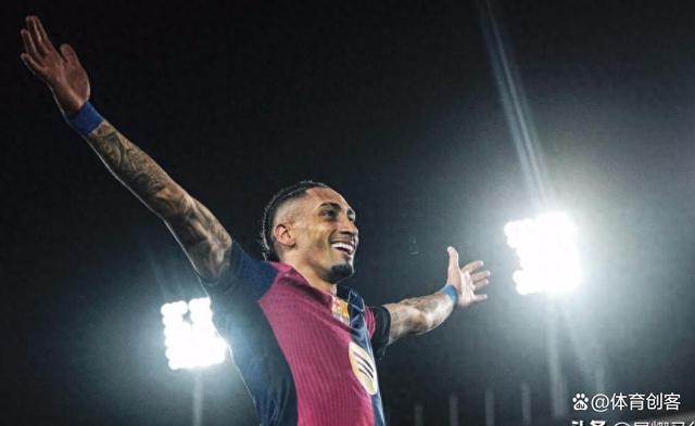 开云网站-包含未来足球王者：新星在欧冠的崭露头角的词条