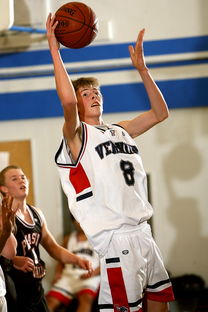 KAIYUNAPP-替补球员是否在关键比赛表现更专注稳定，替补球员应从什么位置入场